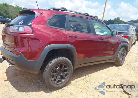 2021 Jeep Cherokee Trailhawk 4X4 from USA, damaged, VIN 1C4PJMBX9MD125977